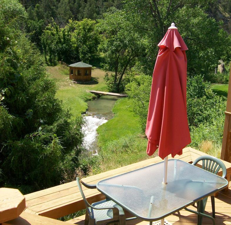 River Falls Lodging -Black Hills, South Dakota Hot Springs Værelse billede